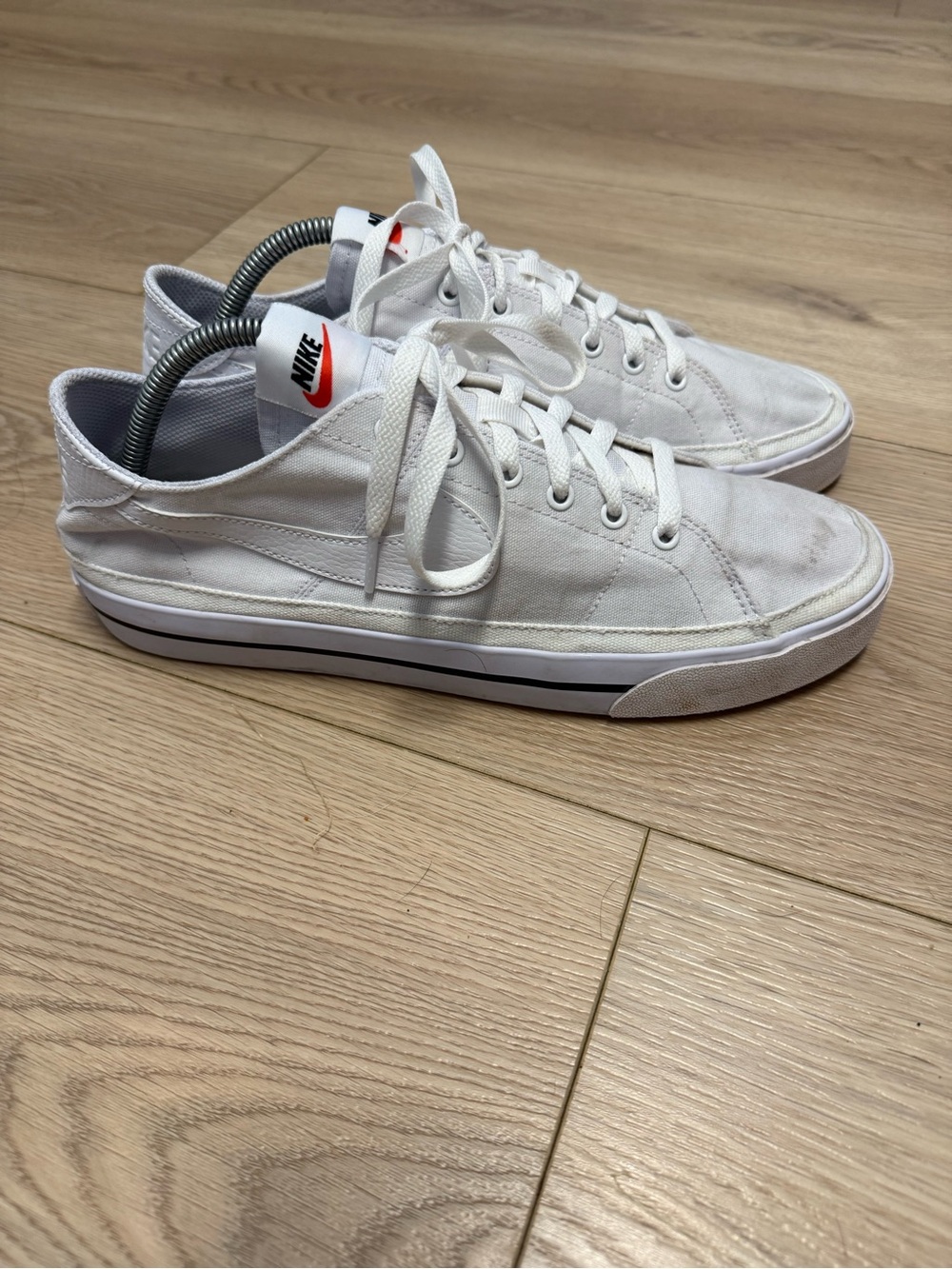 Nike Men's Court Legacy Canvas Casual Sneakers Size 9.5